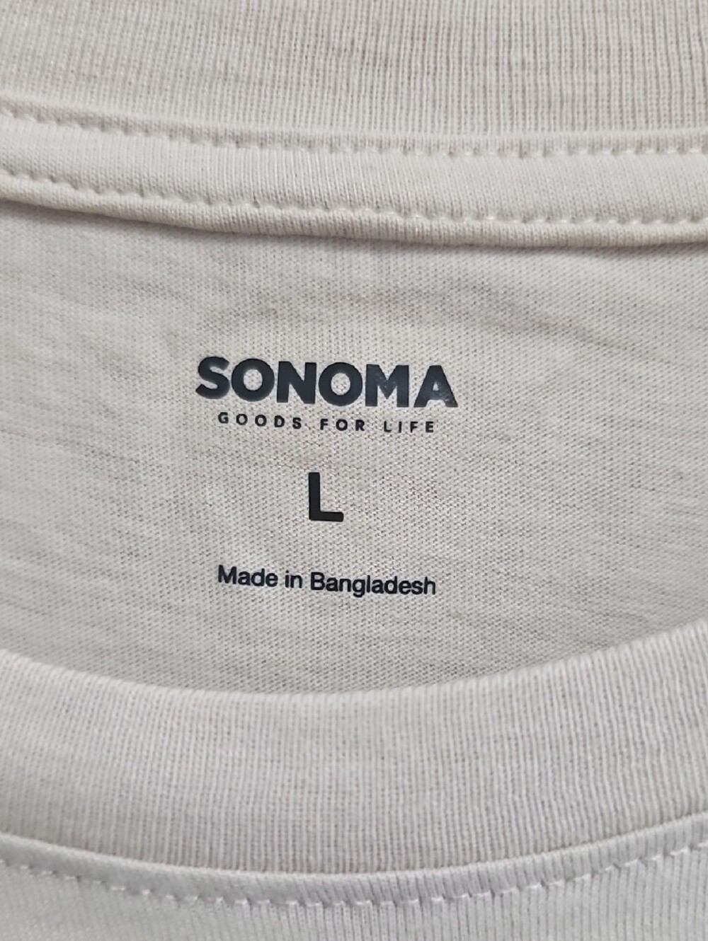 Sonoma Beige Graphic 'gun con·trol' Short Sleeve Tee - Men  NWOT - Picture 2 of 2